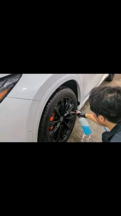 新車のLEXUS　NXをさらに艶ピカ！